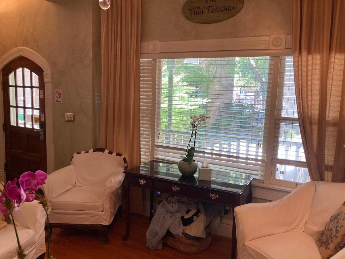 The Villa Toscana Chicago Extérieur photo