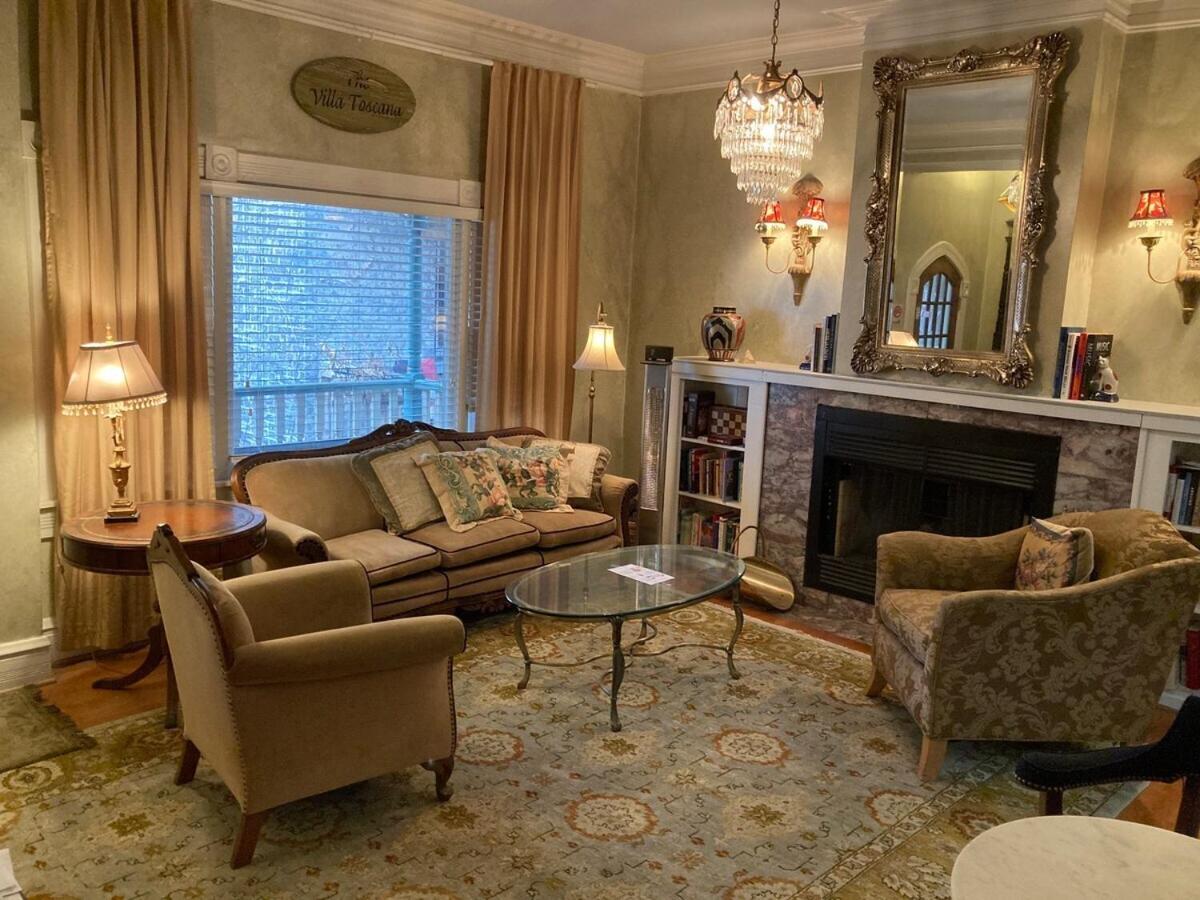 The Villa Toscana Chicago Extérieur photo